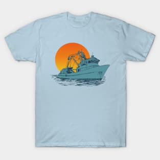 hand drawing fishing boat retro sunset T-Shirt